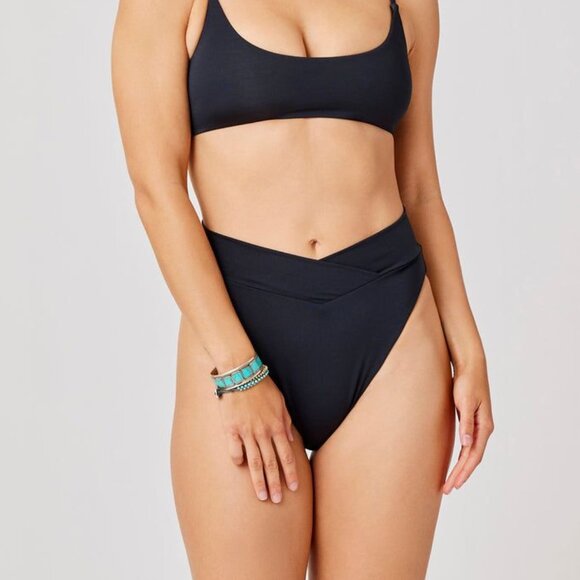 NWT Carve Designs Women's Mae Swim Bikini Bottom in Black - Picture 1 of 9